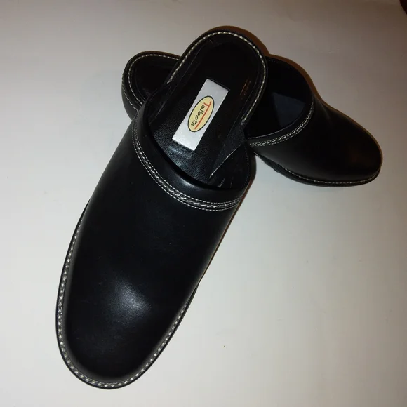 Talbots Black Flat Wedge Mule 7.5M NWOT - Picture 6 of 7